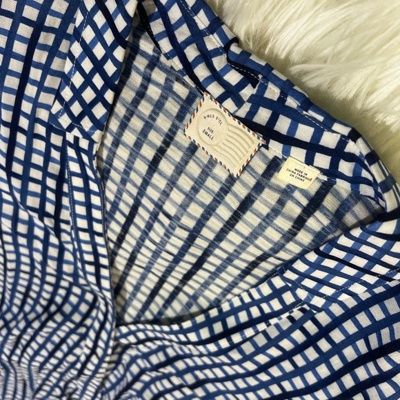 EUC. Postmark 9-H15 {Anthro} Blue + White Checked V-Neck Wrap Blouse Top | Small - Picture 12 of 13